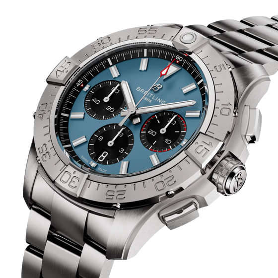 Avenger B01 Chronograph 44