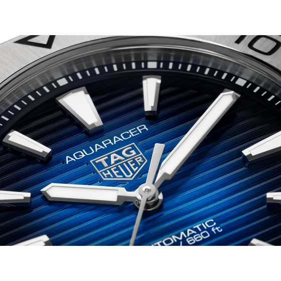 Aquaracer Professional 200 Date