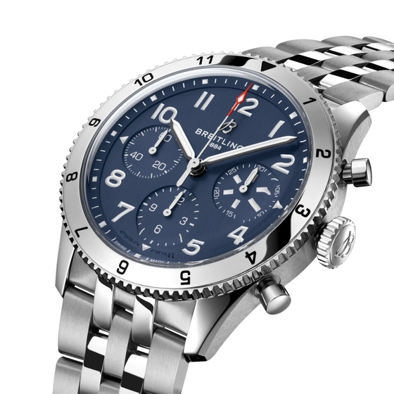 Classic AVI Chronograph 42 Tribute to Vought F4U Corsair