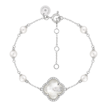  Mother Of Pearl + Diamonds White Gold Victoria Pearls Bracelet