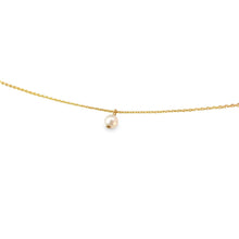  Le Lien Yellow Gold White Pearl Charm